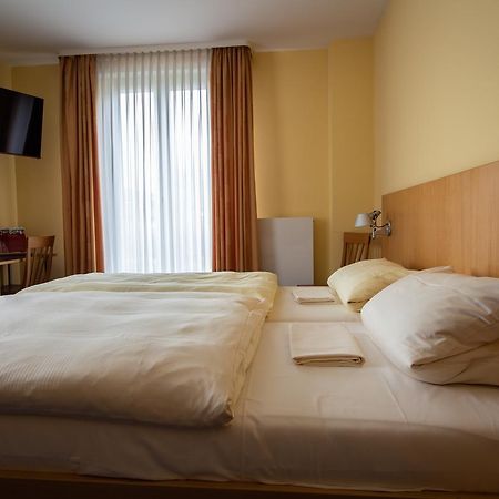 מאנהיים Hotel Goldene Gans מראה חיצוני תמונה