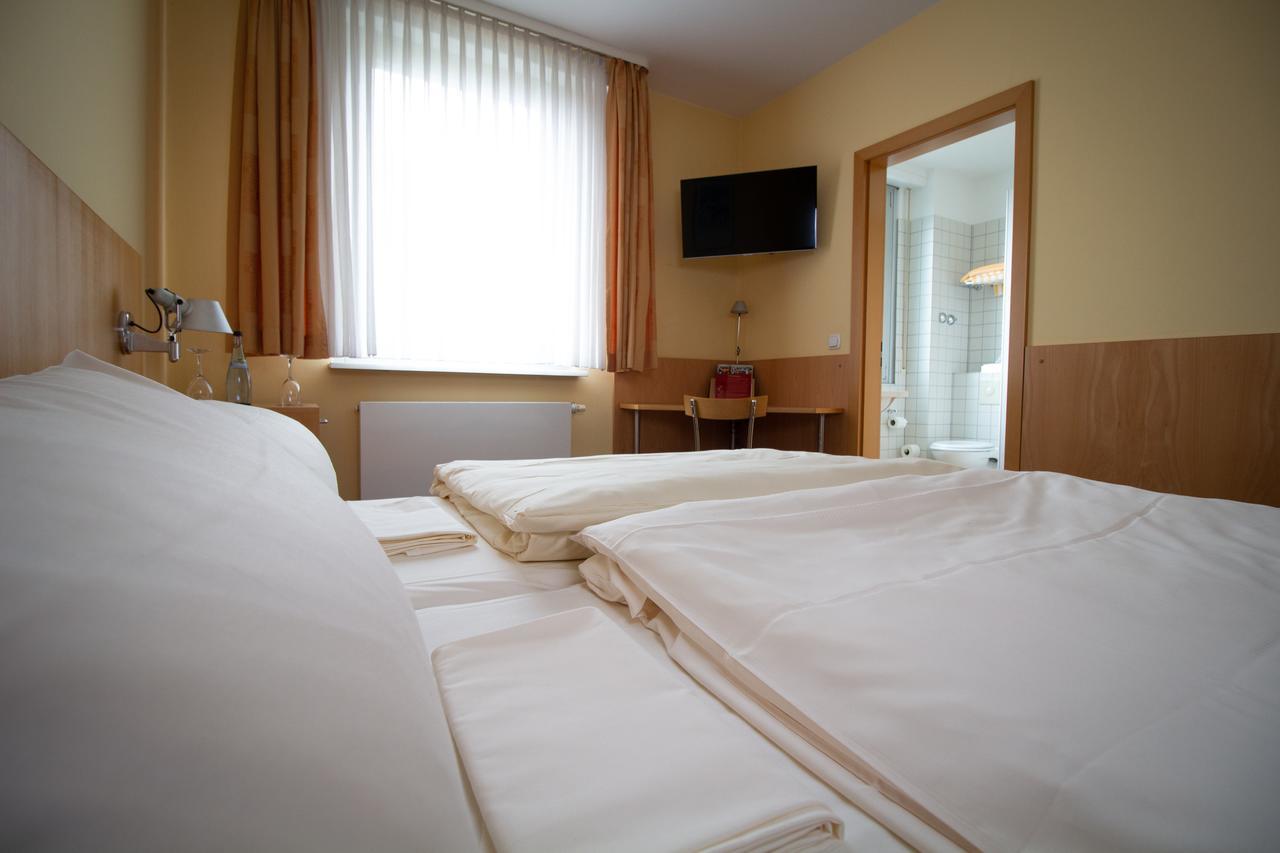 מאנהיים Hotel Goldene Gans מראה חיצוני תמונה