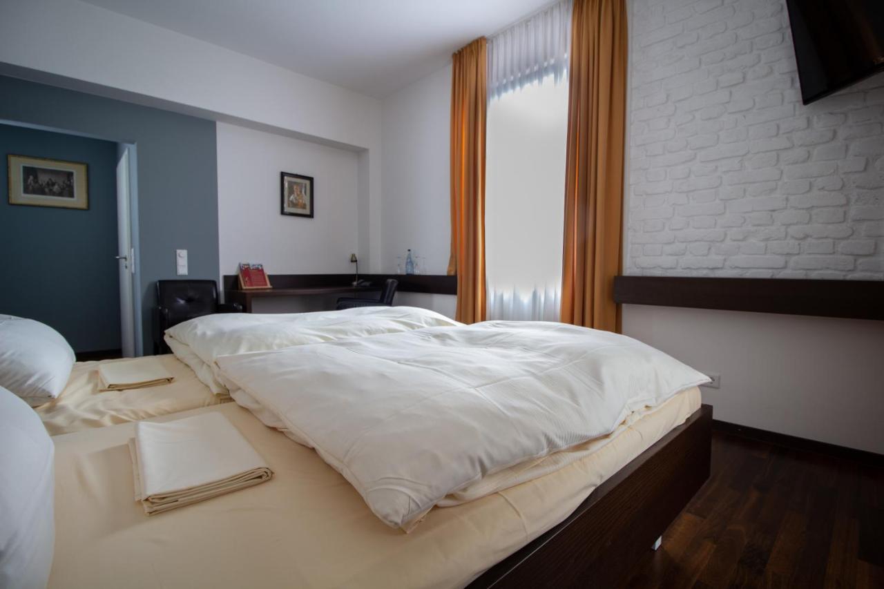 מאנהיים Hotel Goldene Gans מראה חיצוני תמונה